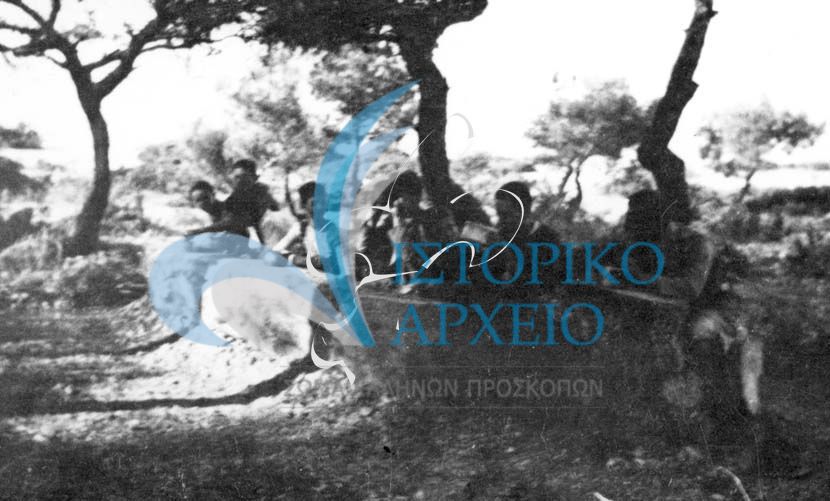 Πρόσκοποι της 3ης Ομάδας Ναυτοπροσκόπων Αθηνών στο Δ` Φυλάκιο ακτοφυλακής στη Βάρκιζα 1918