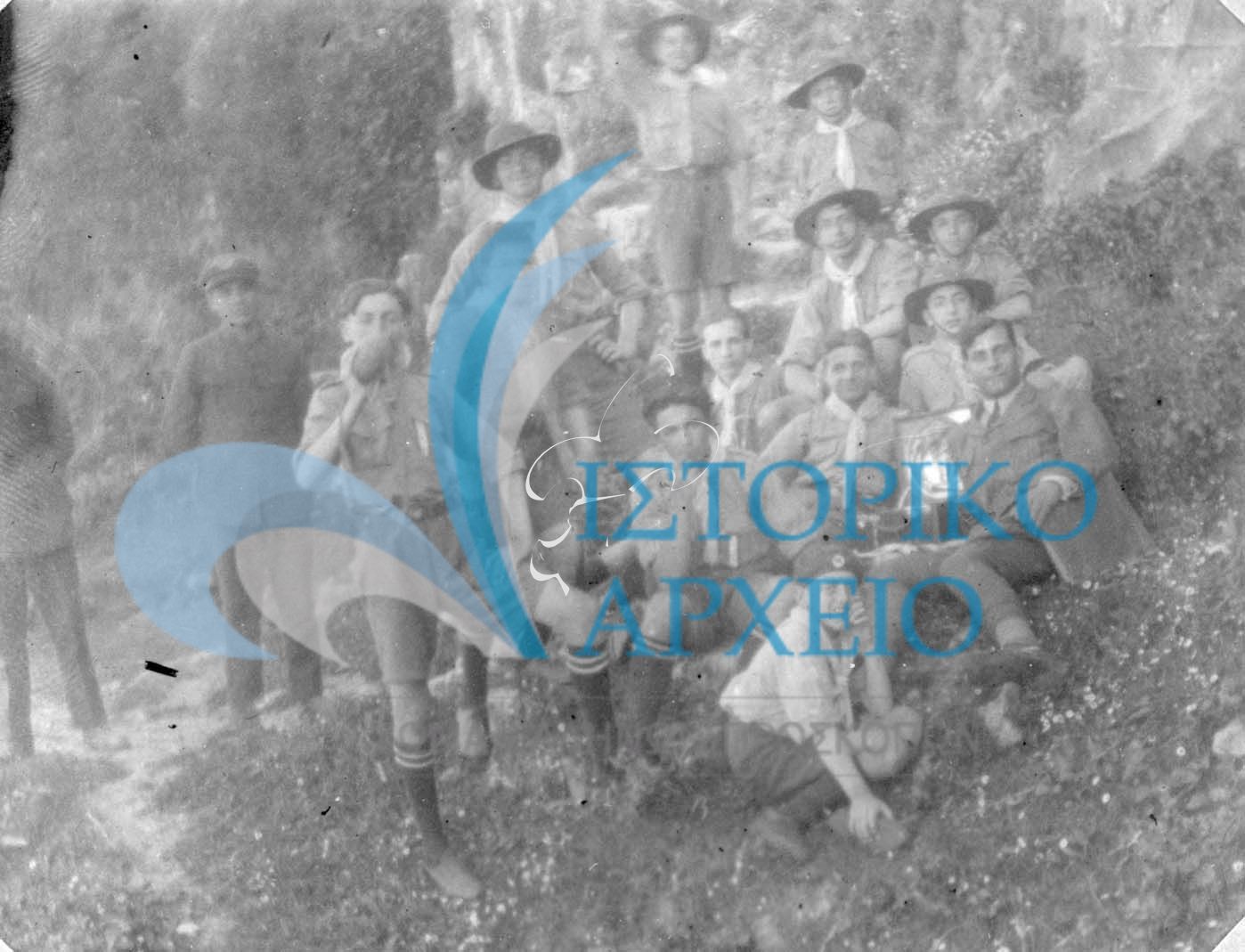 Η 2η Ομάδα Προσκόπων Κέρκυρας σε εκδρομή στο Μον Ρεπό το 1927 στις 7 Δεκεμβρίου του 1927
