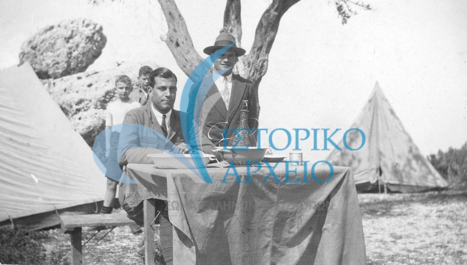 Η 2η Ομάδα Προσκόπων Κέρκυρας σε εκδρομή στον Πέλεκα στις 31 Μαρτίου 1929
