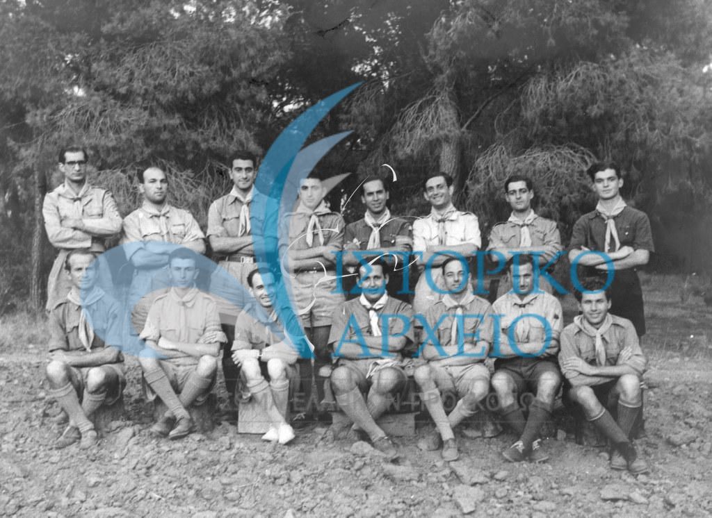 Η 1η περίοδος Σχολής Διακριτικού Δάσους κλάδου Λυκοπούλων στη Κάντζα τον Ιούλιο του 1947.