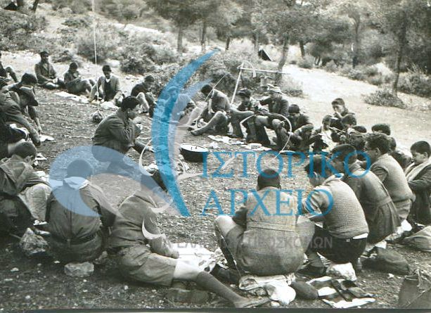 Κατασκήνωση στη Βάρκιζα το καλοκαίρι του 1937