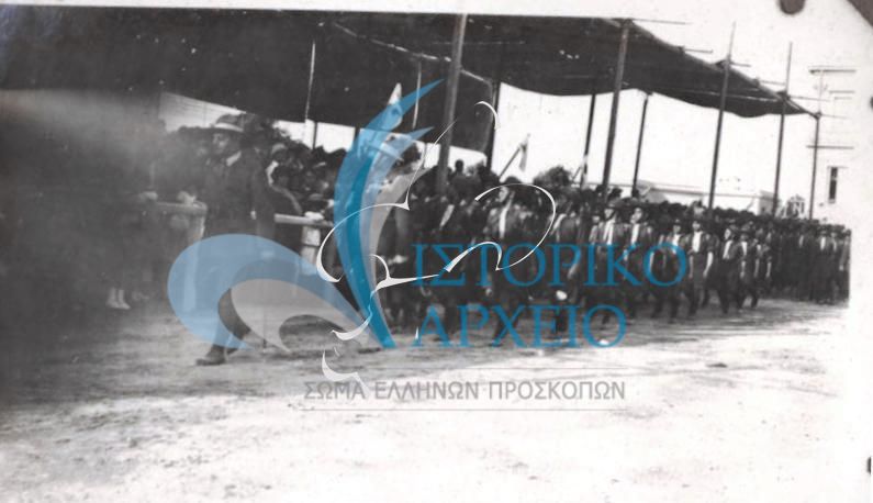 Η 5η Ομάδα Αλεξανδρείας στην παρέλαση για την επανίδρυση των Ελλήνων Προσκόπων Αλεξανδρείας το 1925.