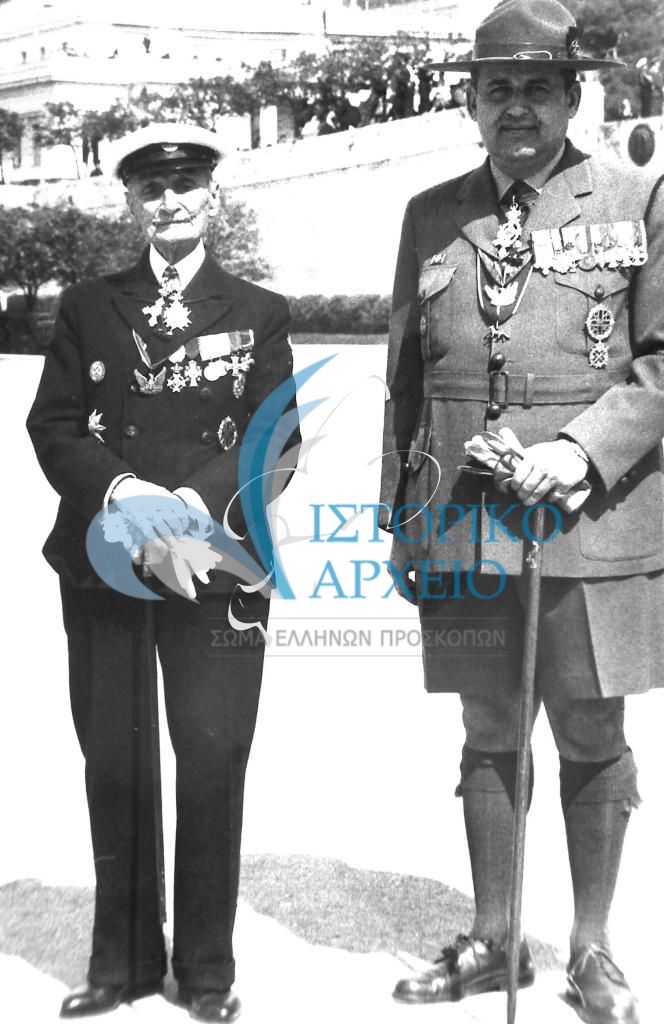 Ο ΓΕ Δ. Αλεξάτος και ο Πρόεδρος ΔΣ ΣΕΠ Μ. Σοφιανός στο Μνημείο Αγνώστου Στρατιώτη.