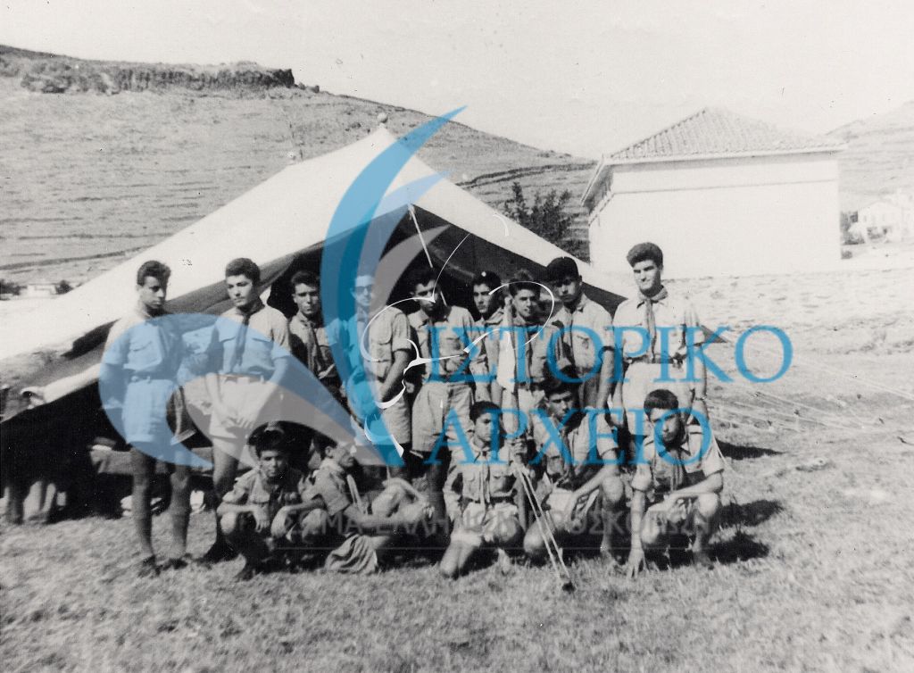 Η 1η Ομάδα Λαυρίου στην θερινή κατασκήνωση στην Κέα το 1956.