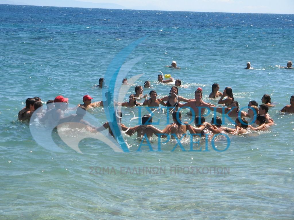 Θαλασσινές δραστηριότητες στην Αλυκή Αιγίου των συμμετεχόντων στο 8ο Τζαμπορέτο Ενωμοταρχών το 2005.