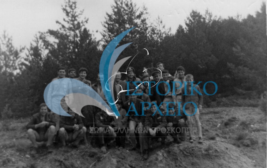 Πρόσκοποι της Κοζάνης σε δράση στο Καταφύγιο Πιέριων το 1972.