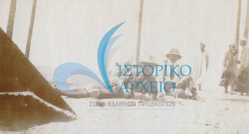 Ο Αντώνης Μπενάκης το Πάσχα του 1914 σε κατασκήνωση των προσκόπων Αλεξάνδρειας στο Σιούφ.