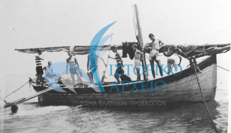 Η 2η Ομάδα προσκόπων Κέρκυρας σε  διήμερη  εκδρομή στα Μωραΐτικα στις 6 και 7 Ιουλίου 1929.
