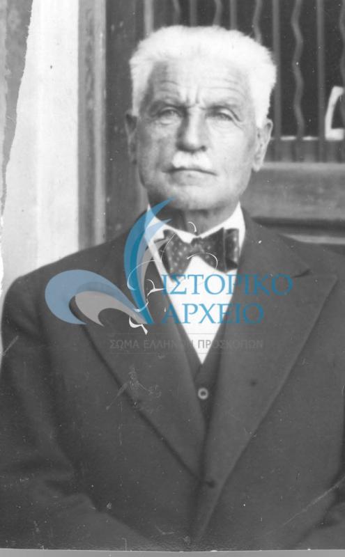 Ο Άγγελος Φέτσης ιδρυτής του 2ου Συστήματος Προσκόπων Αθηνών το 1919. Ως καθηγητής φυσικής αγωγής ασχολήθηκε ενεργά με τον αθλητισμό στην Αθήνα.
