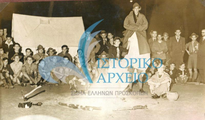 Πυρά λήξης προσκοπικής χρονιάς του 6ου Συστήματος Αθηνών το   το 1936