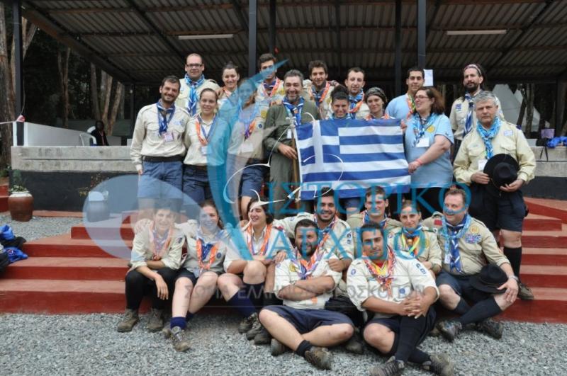 Η Ελληνική αντιπροσωπεία που συμμετείχε στο 13ο Παγκόσμιο Προσκοπικό Moot στην Κένυα το 2010.