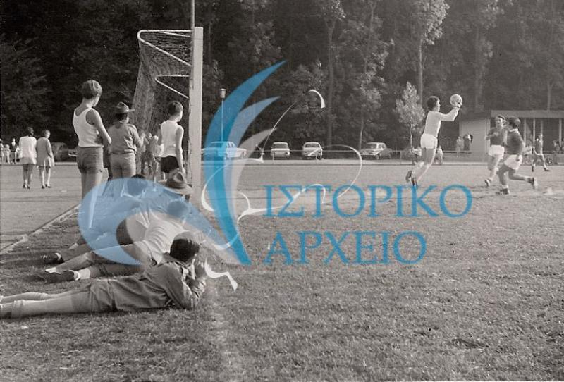 Στιγμιότυπο από τους Ετήσιους Ελληνογερμανικού Προσκοπικούς Αγώνες Στίβου στο Νικάρσουλμ το 1971.