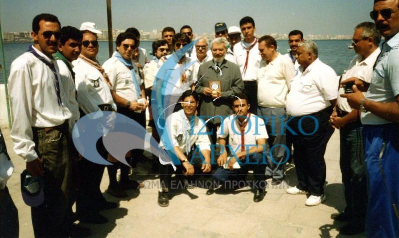 Συμμετοχή ελλήνων εκπαιδευτών σε σχολή ναυτοπροσκόπων στην Αίγυπτο το 1994. Διακρίνονται Κασιμάτης, Καζακόπουλος, Κουτρουμπόπουλος.