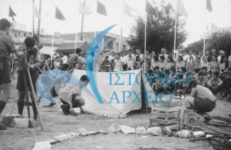 Η 1η Ομάδα Αεροπροσκόπων στην Εβδομάδα Προσκοπικής Τεχνικής στη Νέα Ιωνία το 1973.