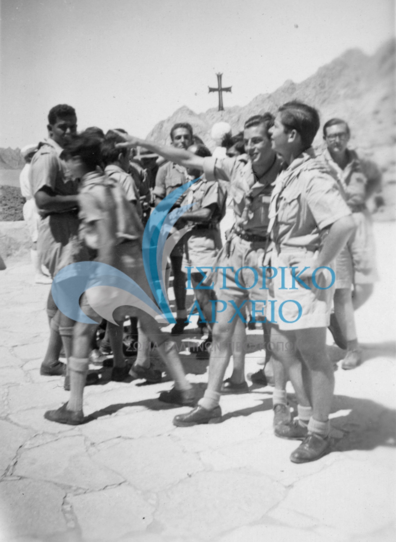 Πρόσκοποι σε εκδρομή στο Σινά το 1947.