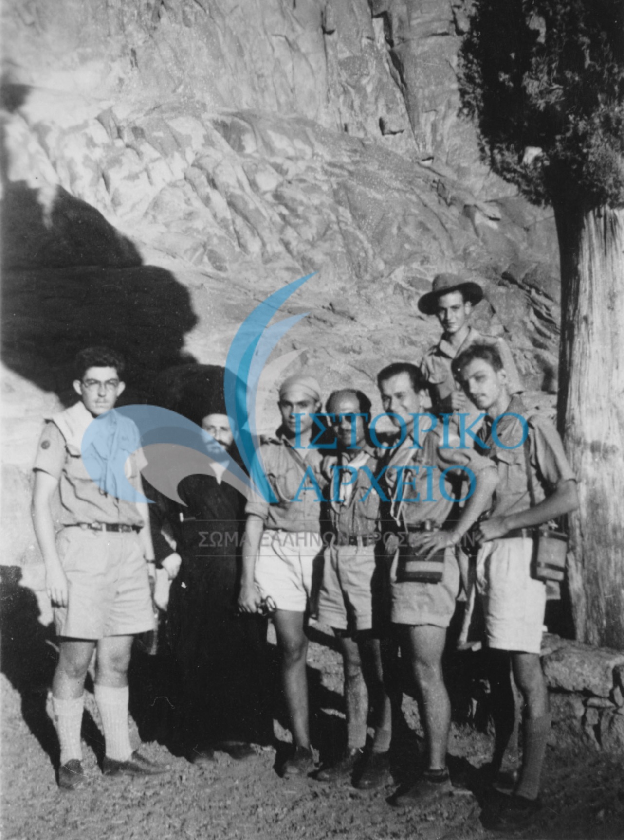 Πρόσκοποι σε εκδρομή στο Σινά το 1947.