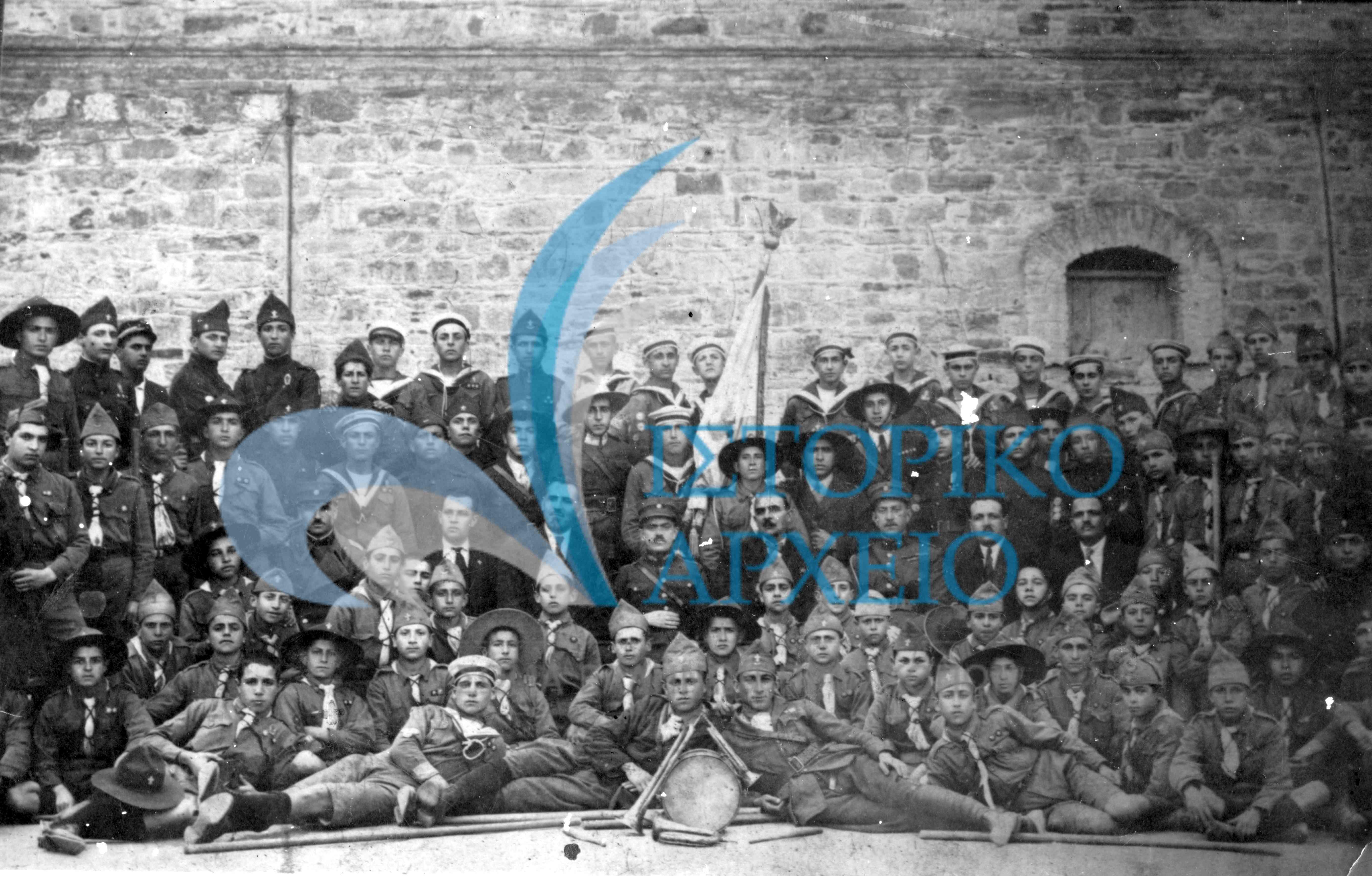 Οι πρόσκοποι της Χίου στην Πανελλήνια Συγκέντρωση στην Αθήνα το 1926.