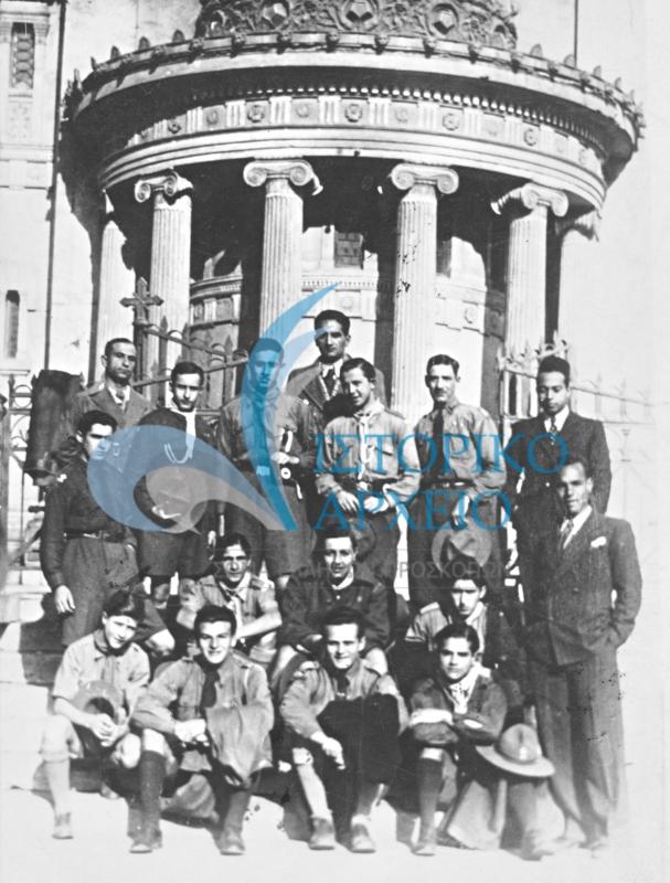 Η 20η Ομάδα Αθηνών σε εκδρομή στον Άγιο Κωνσταντίνο Καϊρου το 1937.