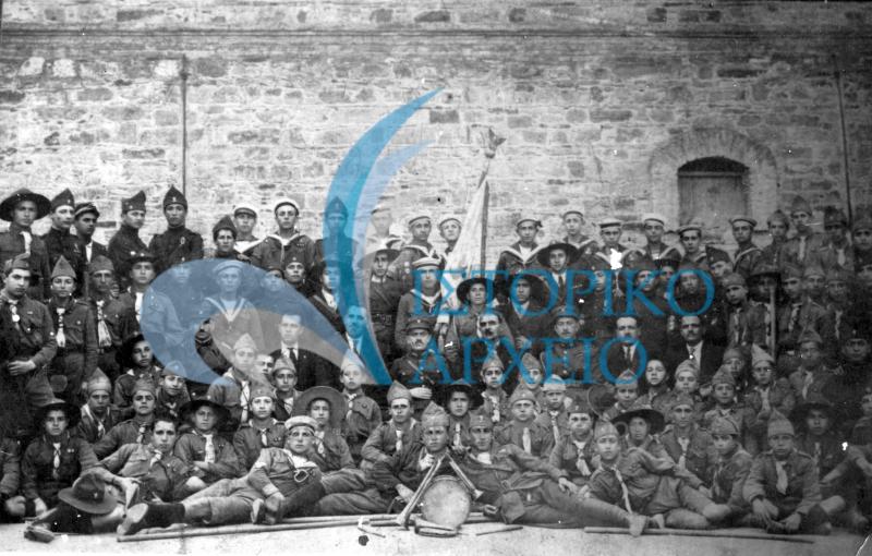 Οι πρόσκοποι της Χίου στην Πανελλήνια Συγκέντρωση στην Αθήνα το 1926.